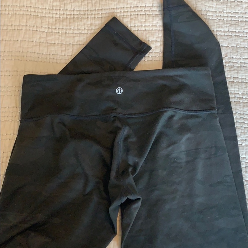 Camo lululemon leggings size 8